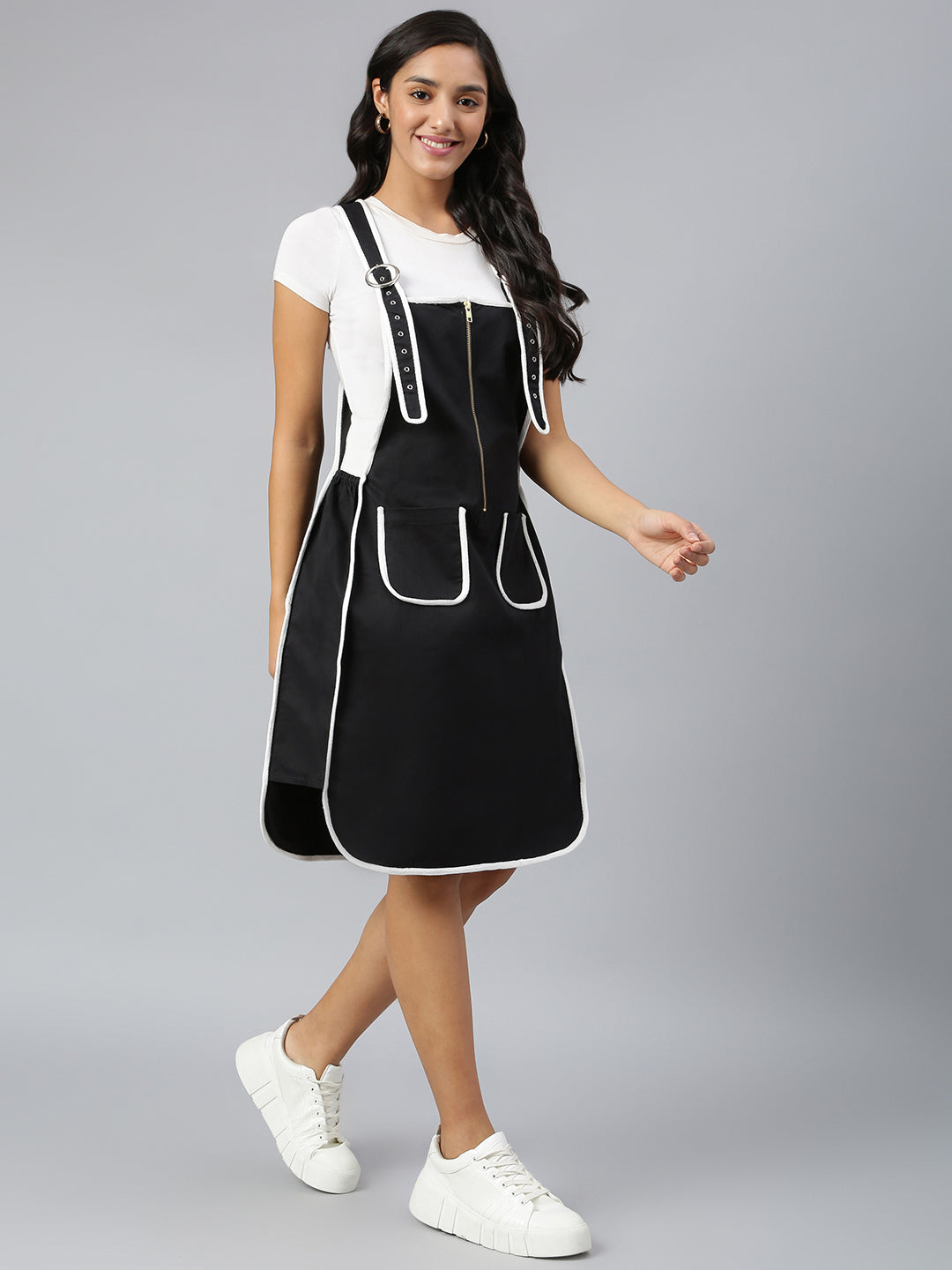 FINSBURY LONDON® Women's Dungaree Dress with Contrast Piping - Ebony Black